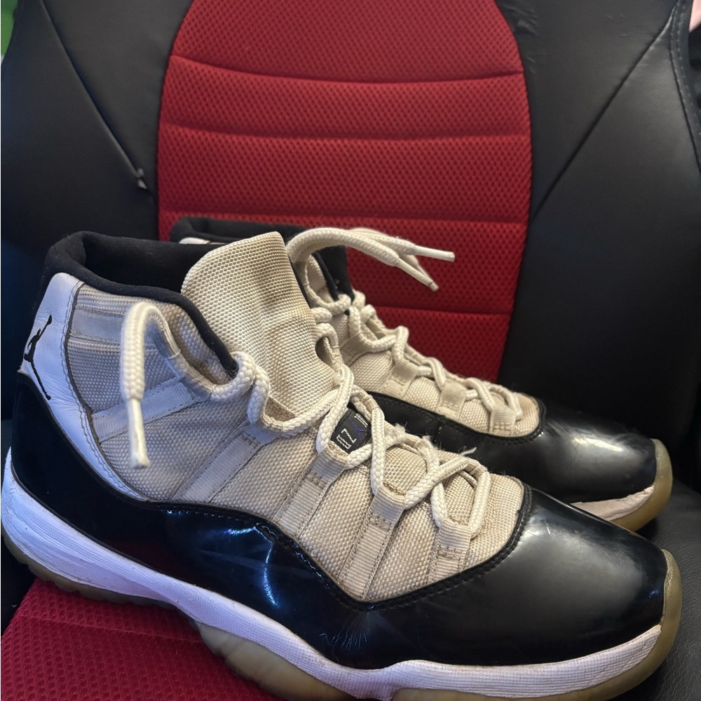 Air Jordan 11s Concord